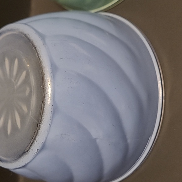 Vintage Sue Bee Honey Bowls - Picture 7 of 7